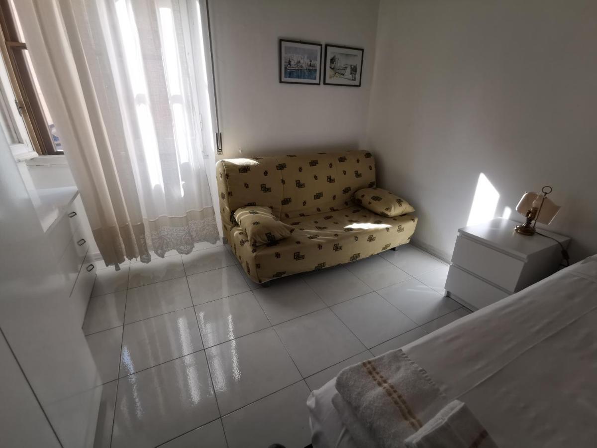 Domus Mater Apartment Каляри Екстериор снимка