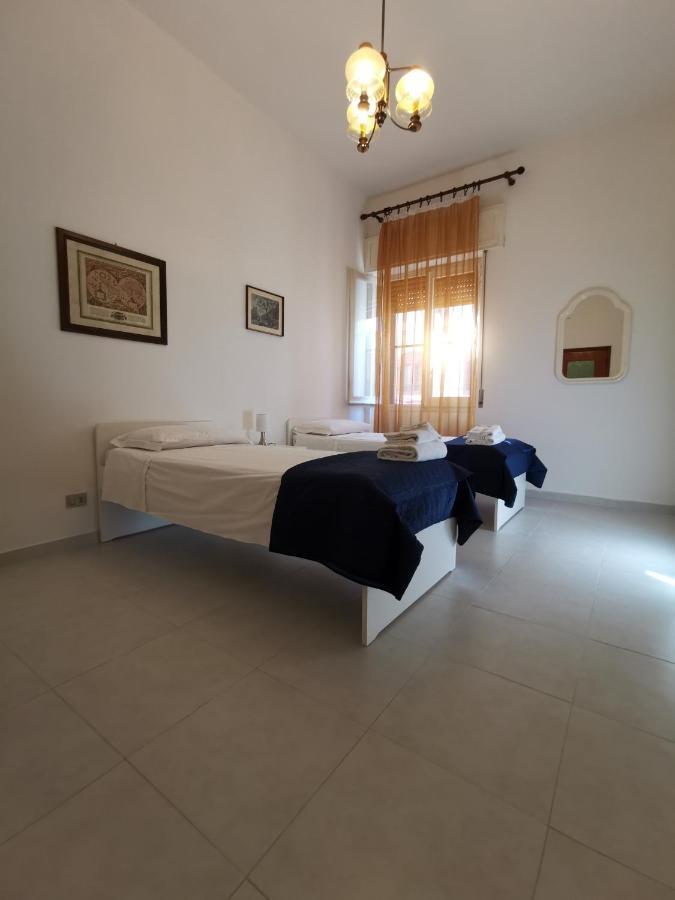 Domus Mater Apartment Каляри Екстериор снимка